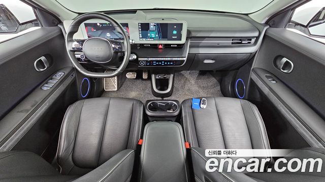 Hyundai IONIQ 5 — interior