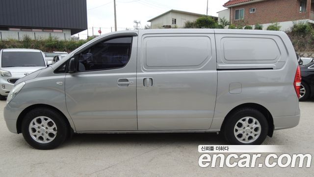 Hyundai Starex — interior