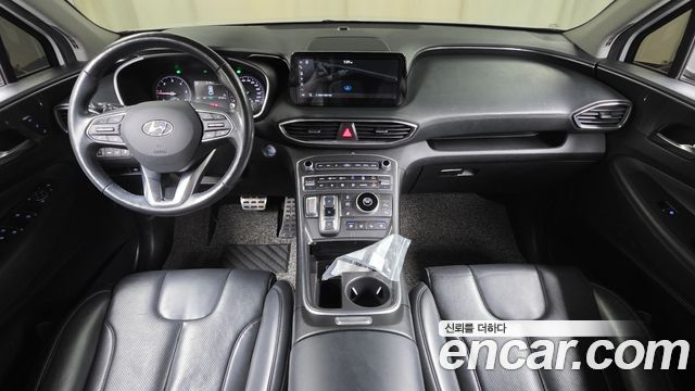 Hyundai Santa Fe — interior