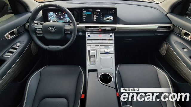 Hyundai Nexo — interior