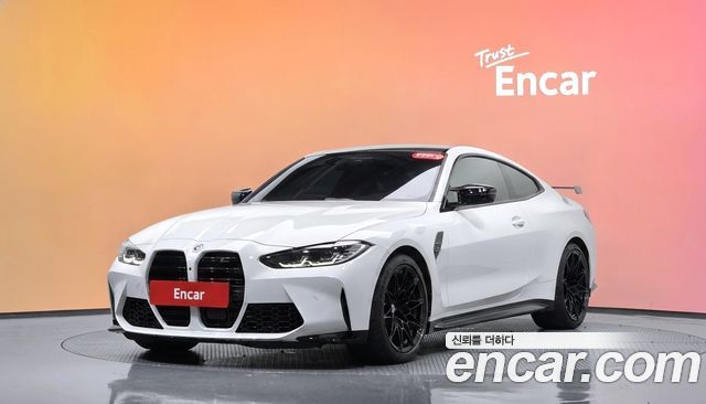 BMW M4 — exterior