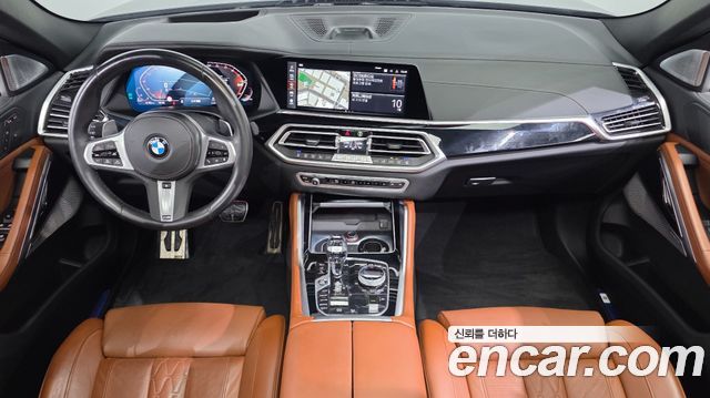 BMW X6 — interior