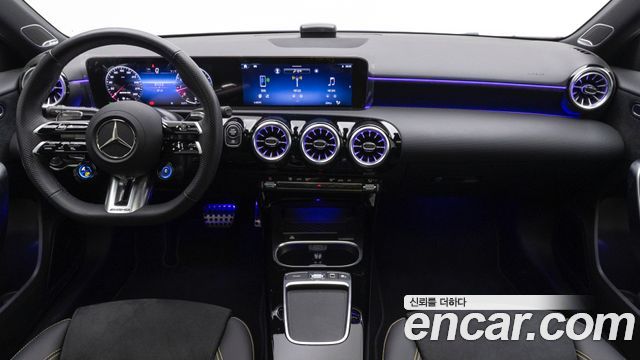 Mercedes-Benz A-Class — interior