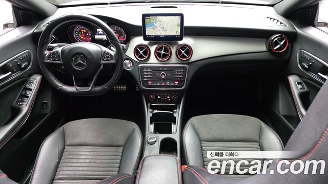 Mercedes-Benz CLA-Class — interior