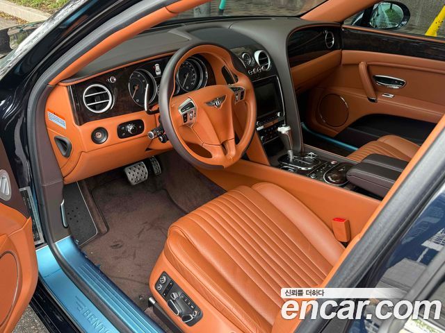 Bentley Flying Spur — interior
