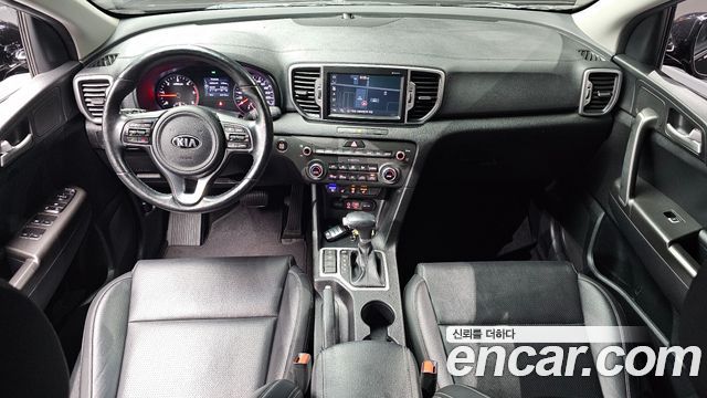 Kia Sportage — interior