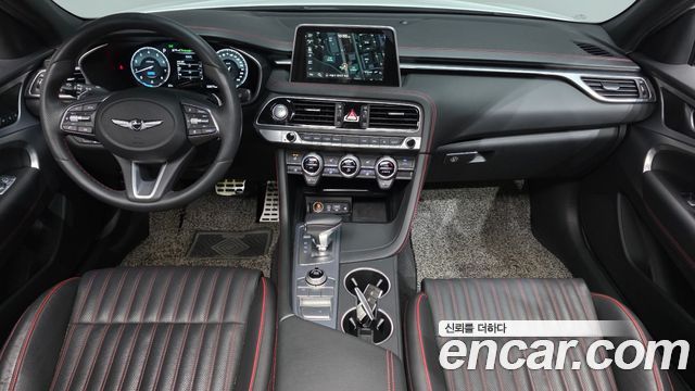 Genesis G70 — interior