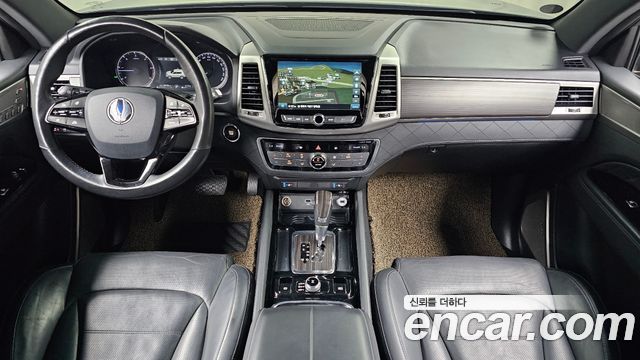 KG Mobility Rexton — interior