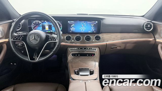 Mercedes-Benz E-Class — interior
