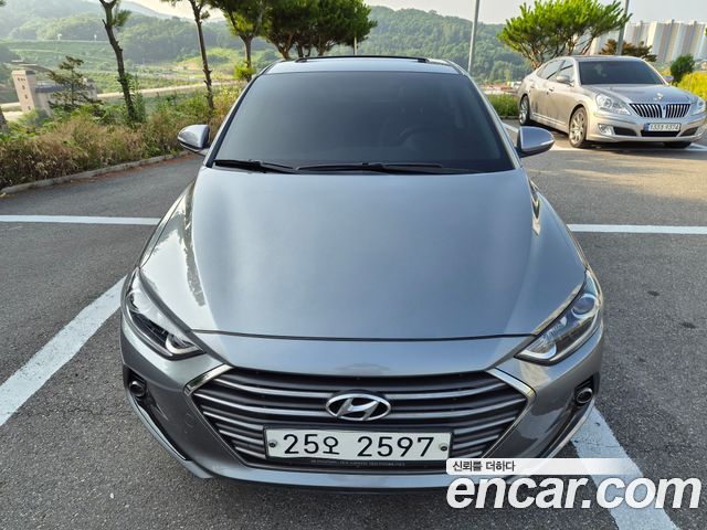 Hyundai Avante — exterior