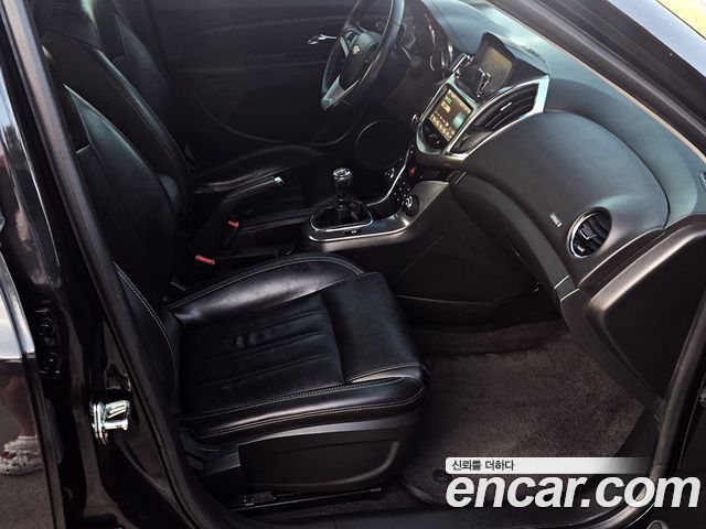 Chevrolet Korea Cruze — interior