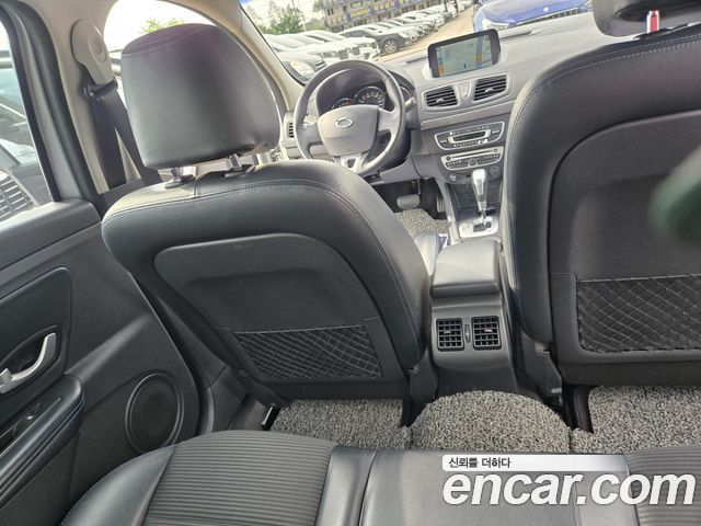 Renault Korea SM3 — interior