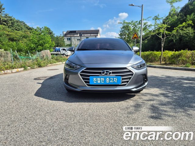 Hyundai Avante — exterior