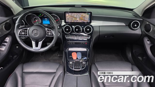 Mercedes-Benz C-Class — interior