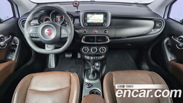 Fiat 500X — interior