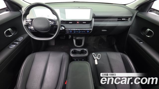 Hyundai IONIQ 5 — interior