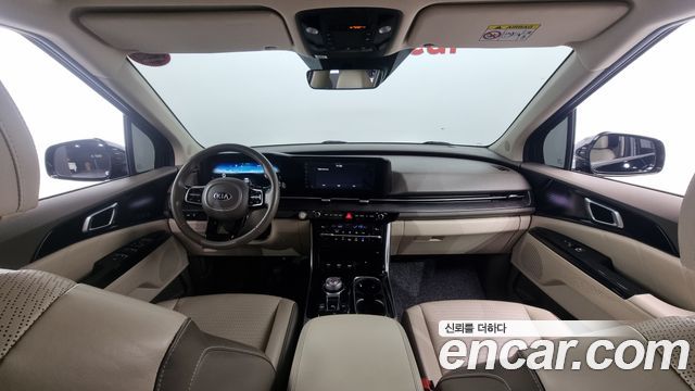 Kia Carnival — interior