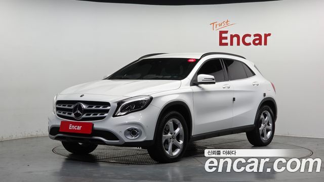 Mercedes-Benz GLA-Class