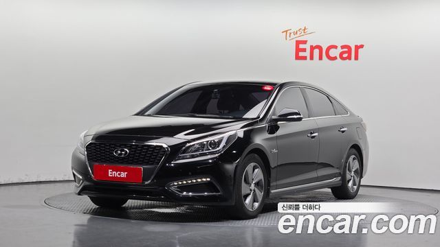 Hyundai Sonata — exterior
