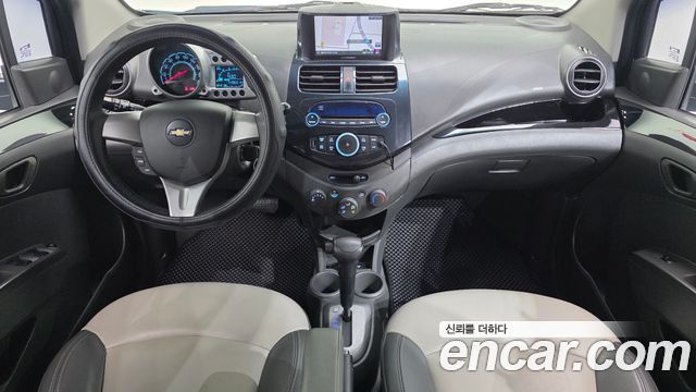 Chevrolet Korea Spark — interior