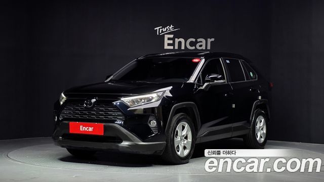 Toyota RAV4 — exterior