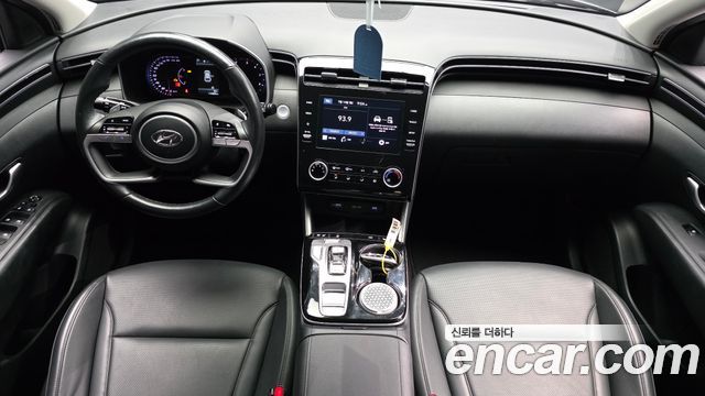 Hyundai Tucson — interior