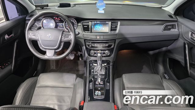 Peugeot 508 — interior
