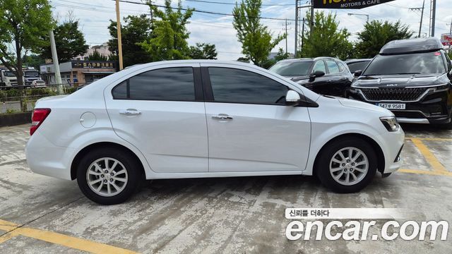 Chevrolet Korea Aveo — interior