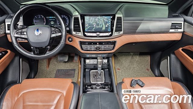 KG Mobility Rexton — interior