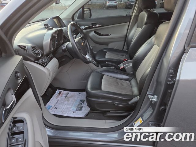 Chevrolet Korea Orlando — interior