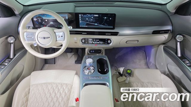 Genesis GV60 — interior
