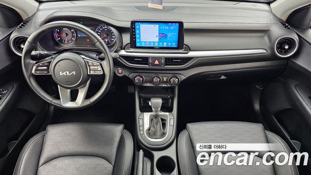Kia K3 — interior