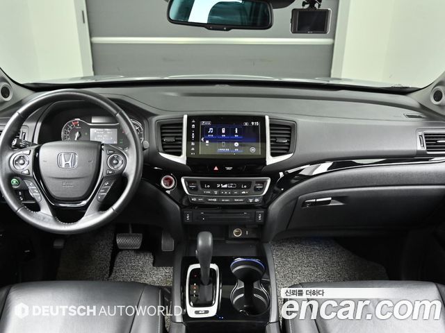 Honda Pilot — interior