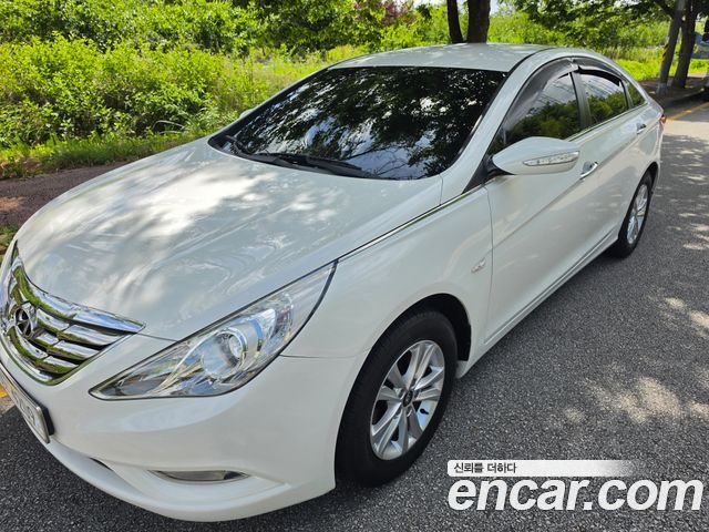 Hyundai Sonata — exterior