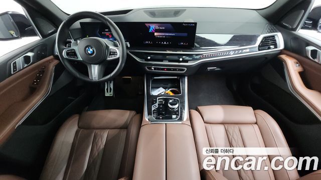 BMW X5 — interior