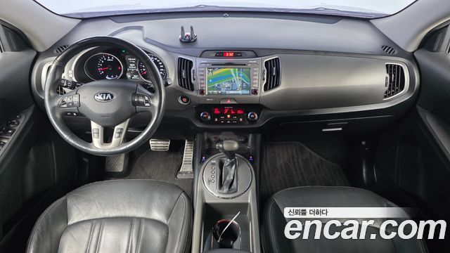 Kia Sportage — interior