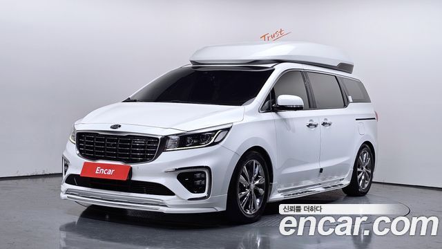 Kia Carnival — exterior