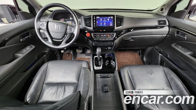Honda Pilot — interior