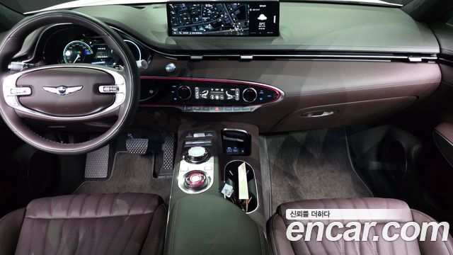 Genesis GV70 — interior