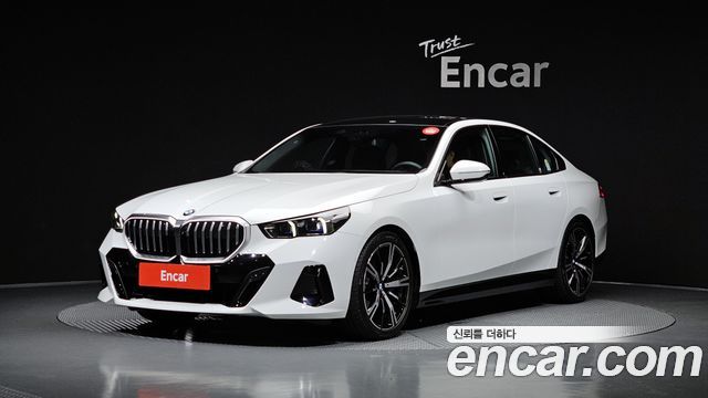 BMW 5 Series — exterior