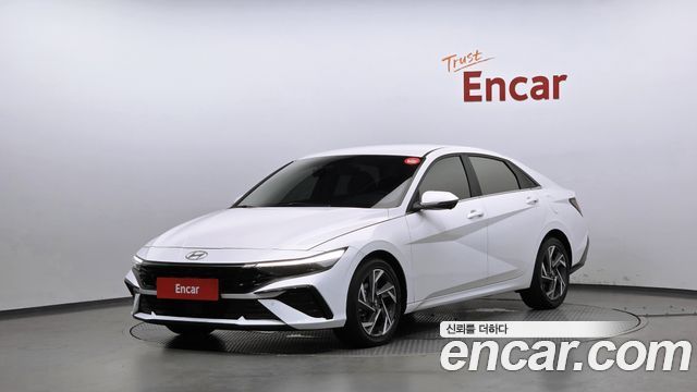 Hyundai Avante — exterior