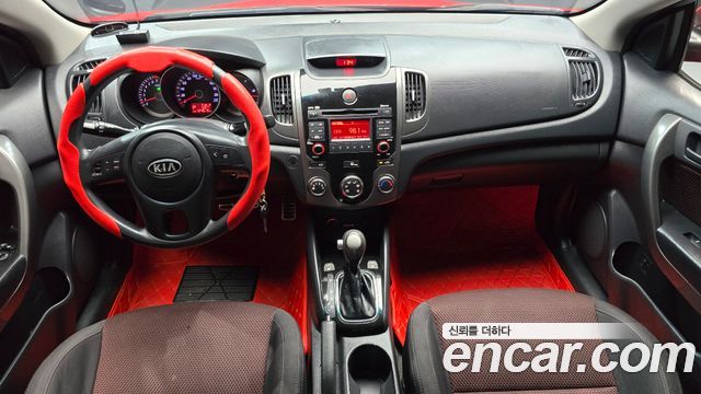 Kia Forte — interior
