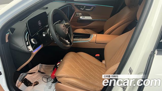 Mercedes-Benz E-Class — interior