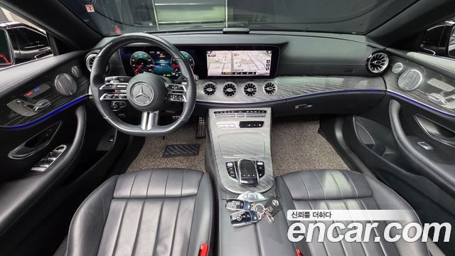 Mercedes-Benz E-Class — interior