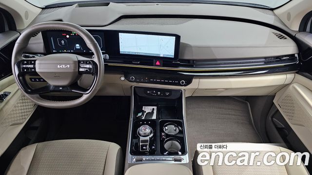 Kia Carnival — interior