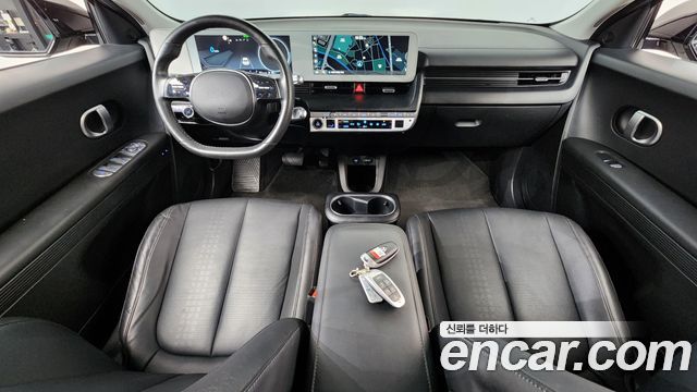 Hyundai IONIQ 5 — interior