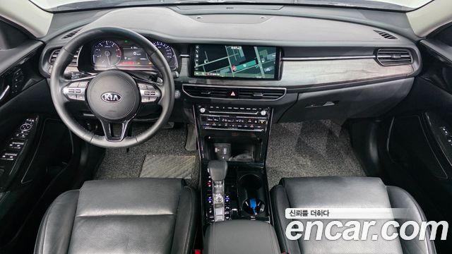 Kia K7 — interior