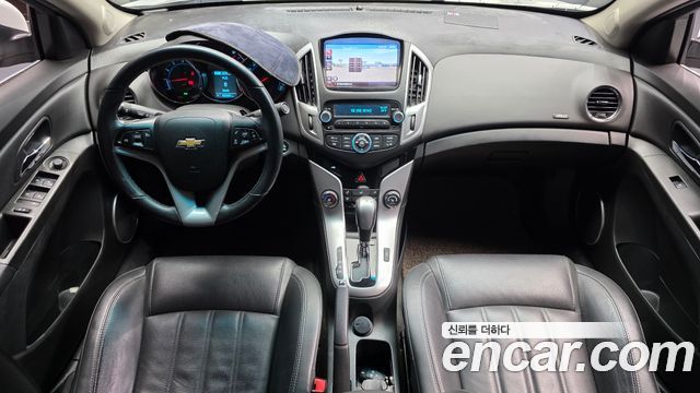 Chevrolet Korea Cruze — interior
