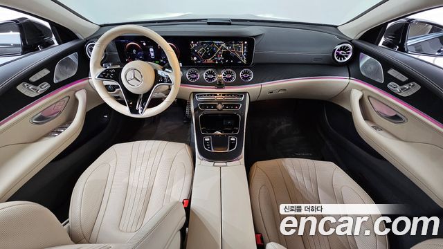 Mercedes-Benz CLS-Class — interior