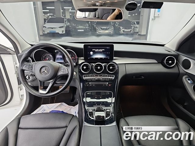 Mercedes-Benz C-Class — interior